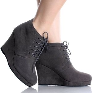Merona Wedged Grey Color Shoes